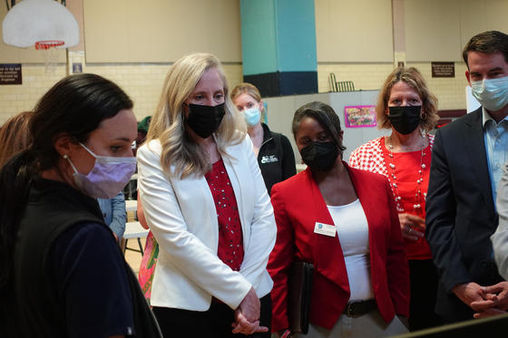 US Representative Abigail Spanberger meets with faculty and students at Mason's MAP Clinic